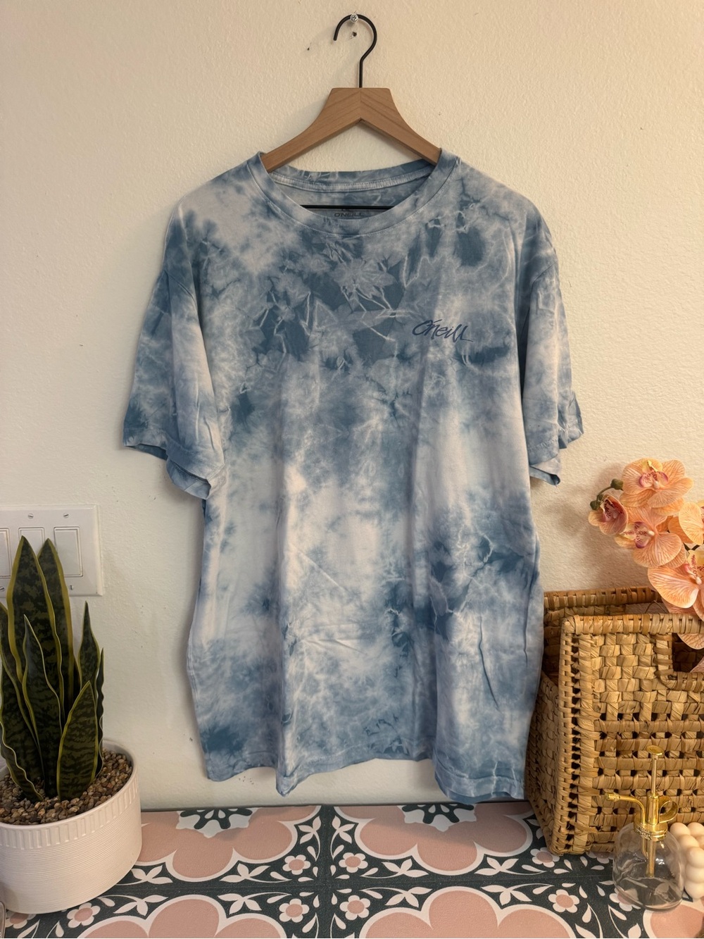 O'Neill Men's Light Blue Tie-Dye Short Sleeve Tee
